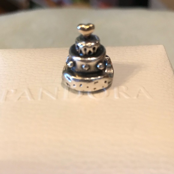 Pandora Retired Celebration Cake - Picture 3 of 4